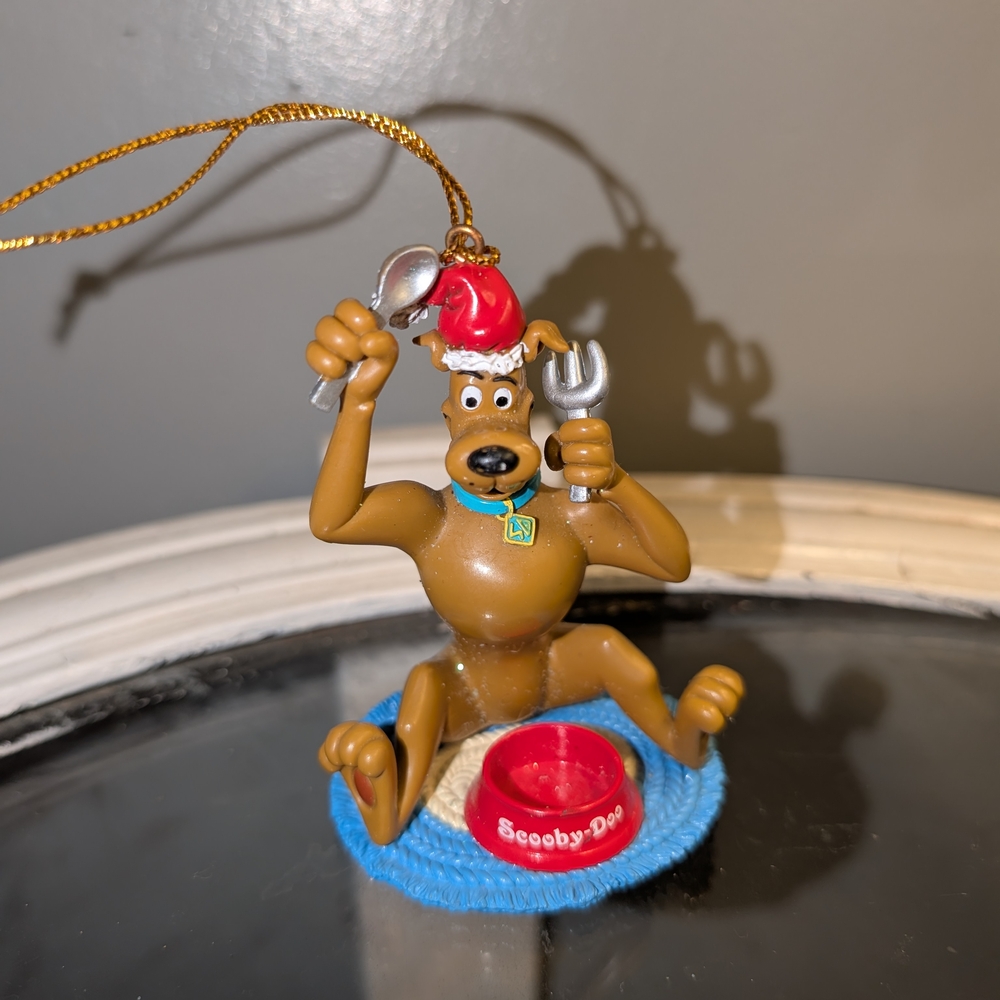 Scooby-Doo Holiday Ornament with Red Hat